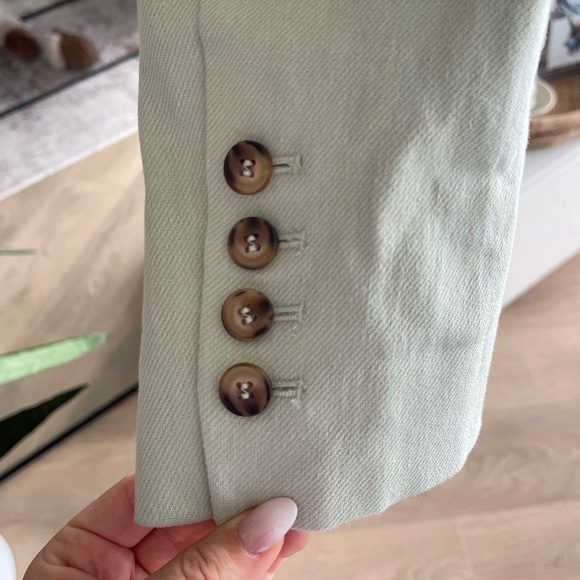 Linen Blazer - Picture 3 of 8